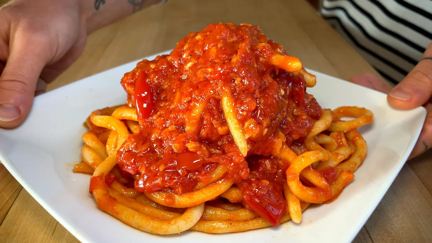 Pici all’Aglione | Italian Garlic Pasta Recipe