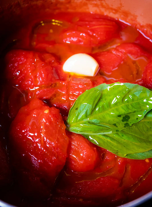 How to Make Authentic Italian Tomato Sauce | Simple & Easy Recipe